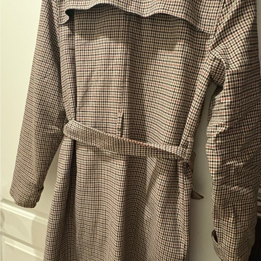 Chic Checkered Double-Breasted Coat - image 2